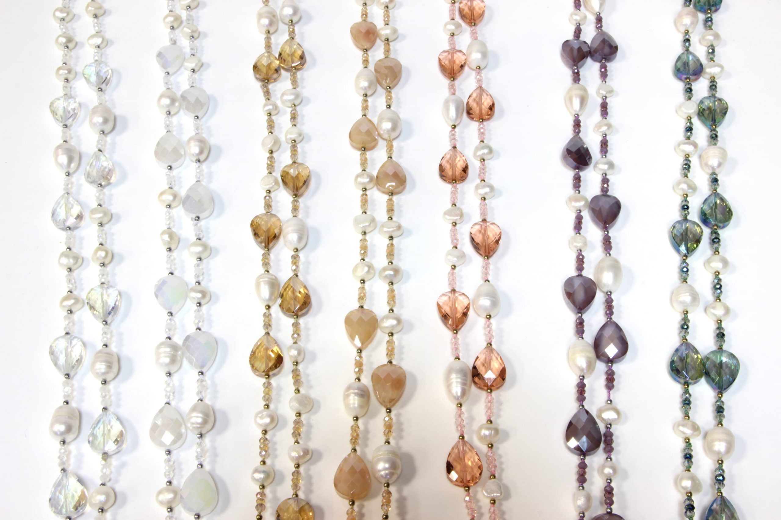 COLLANA IN VETRO COLORATO E PERLE DI FIUME COD. 3020 - immagine 2