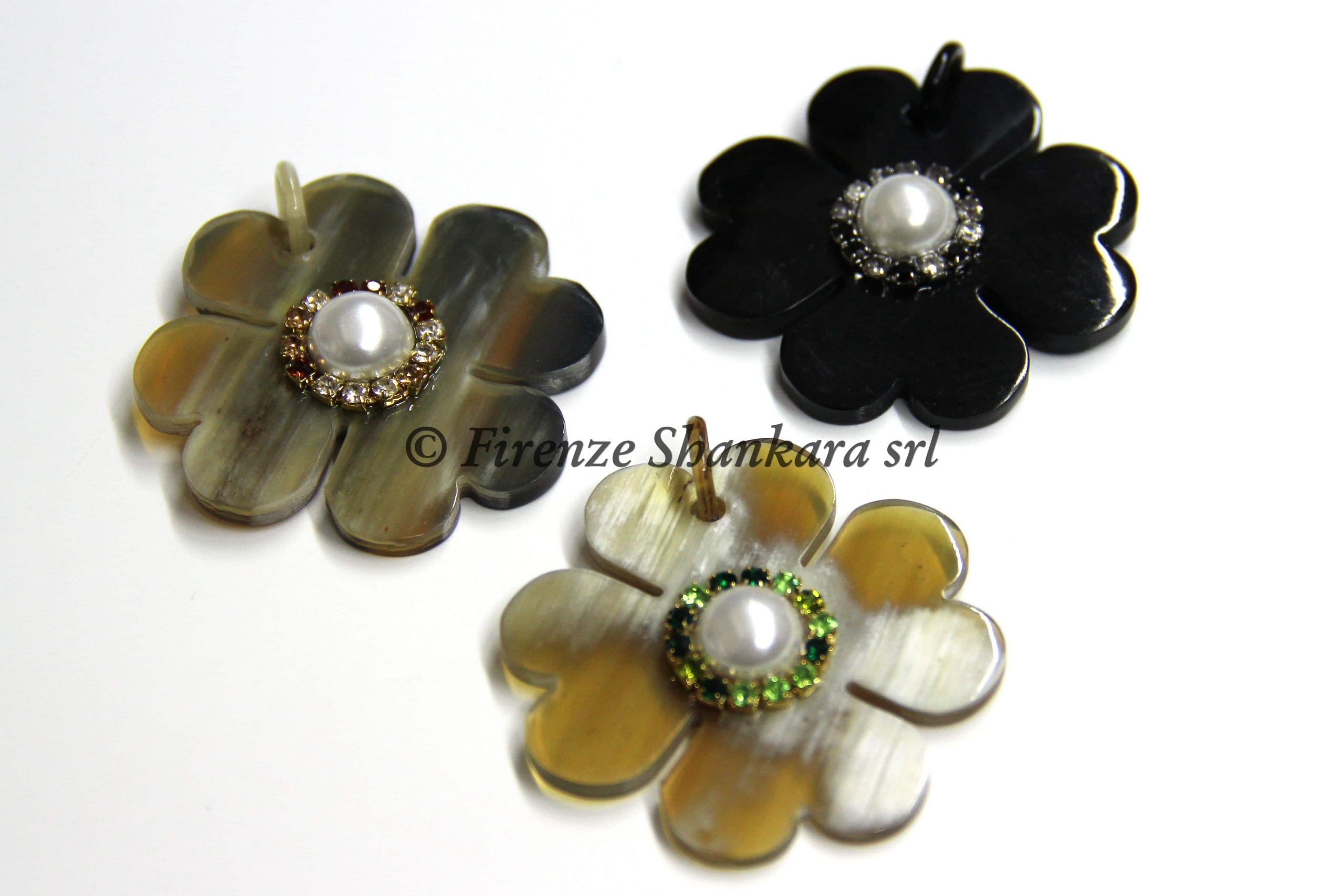 QUADRIFOGLIO CORNO CON STRASS