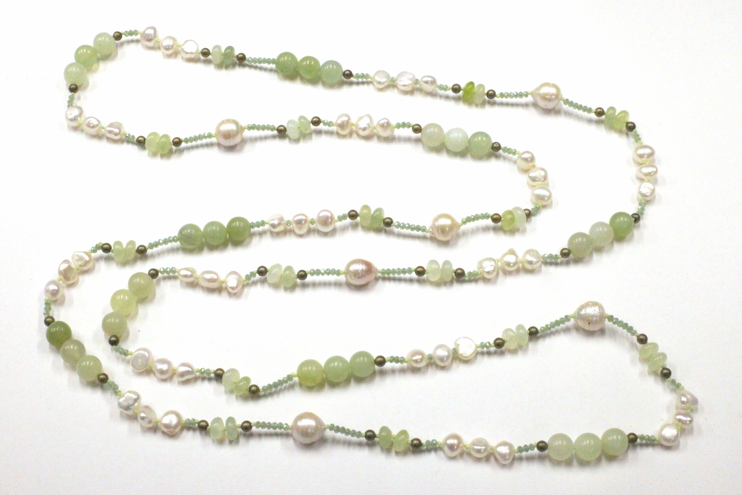COLLANA CON PERLE DI FIUME E PIETRE COD. 2756