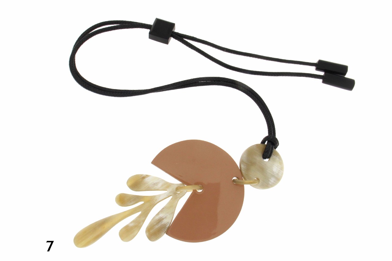 COLLANA IN CORNO A PIUMA COD. EA3719NECK