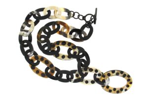 COLLANA IN CORNO COD. 3933