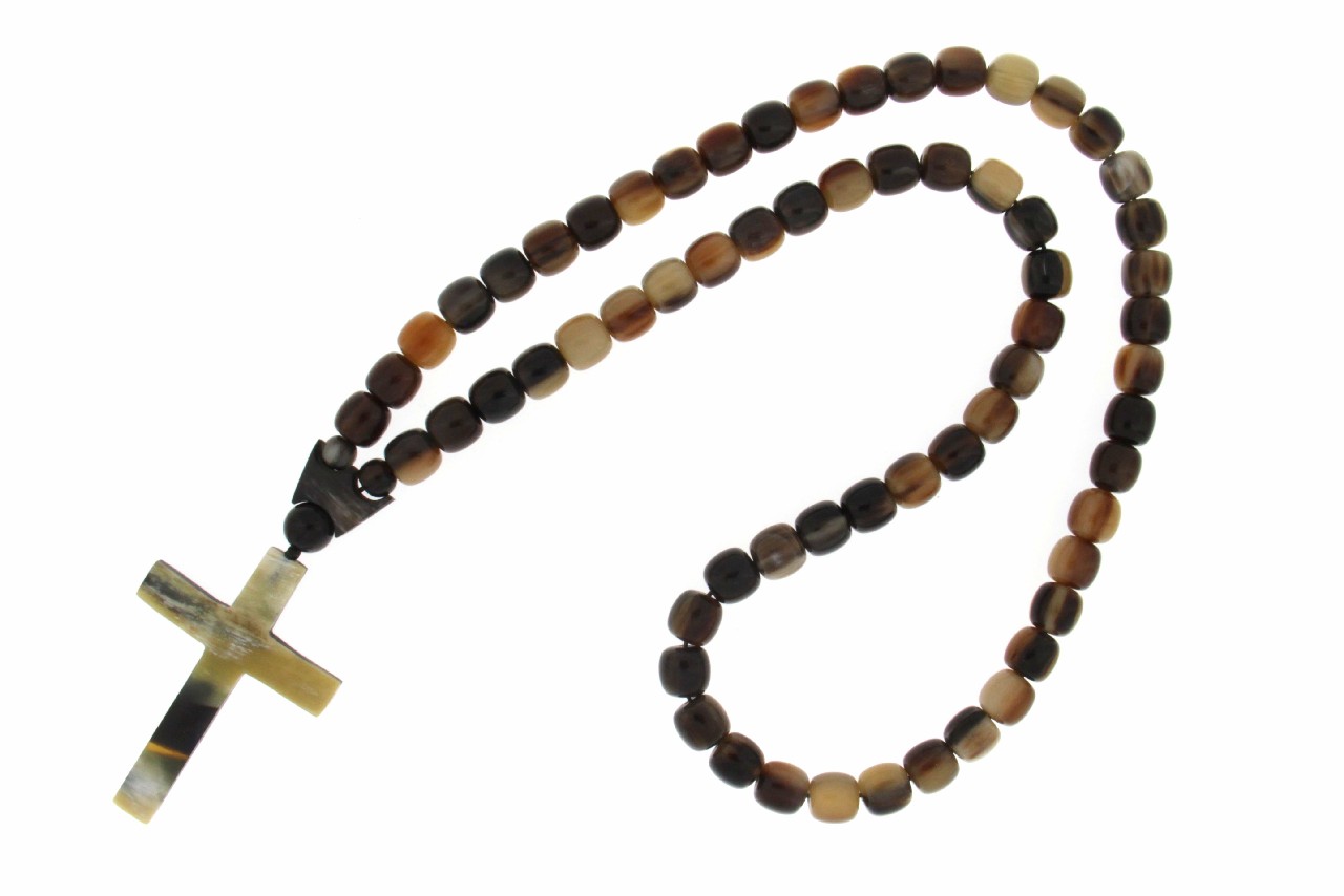 COLLANA IN CORNO CON CROCE COD. NE2024-1