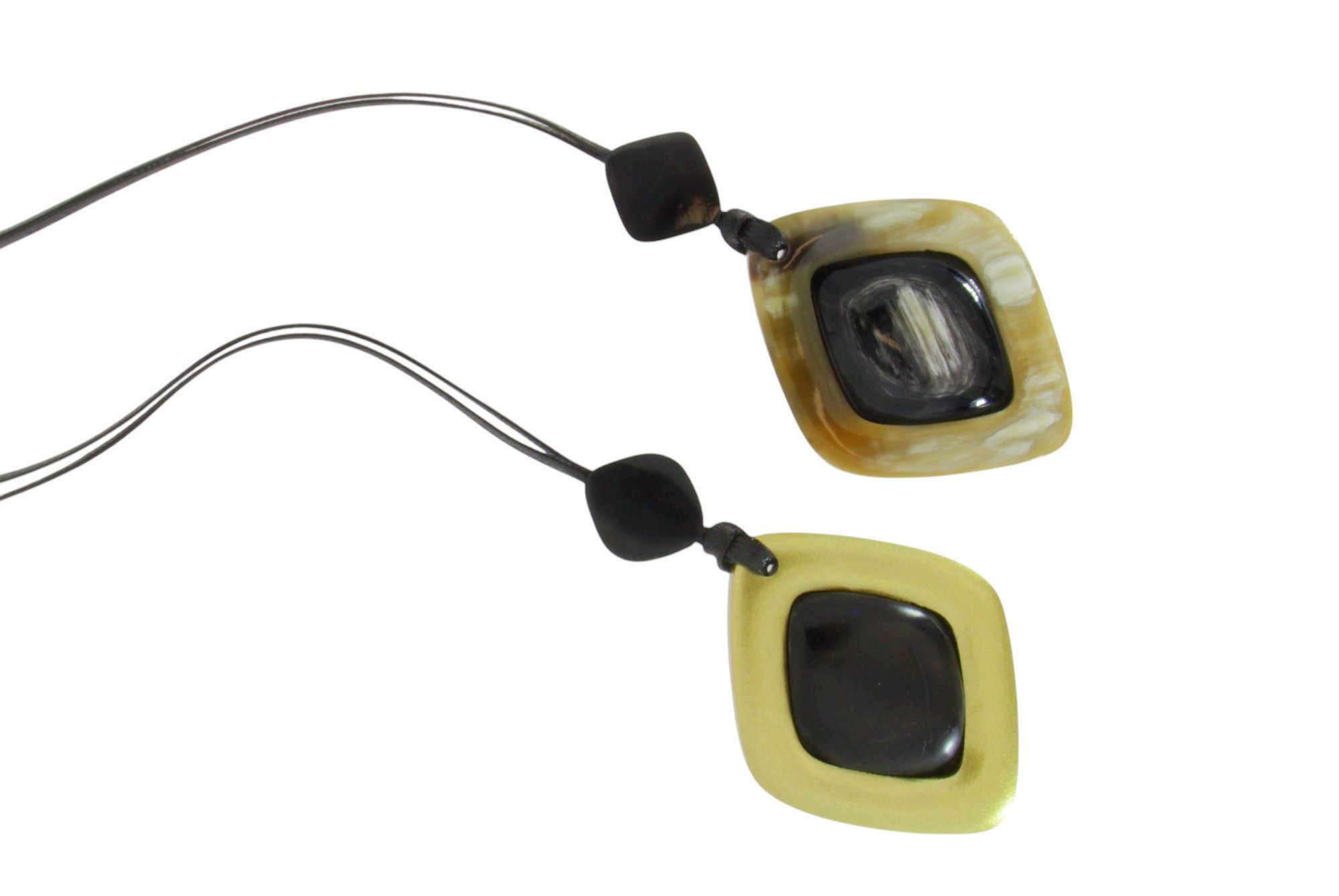 COLLANA A ROMBO IN CORNO COD. 4107 - immagine 2