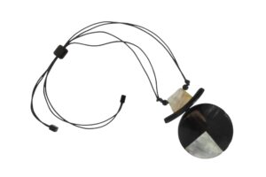 COLLANA IN CORNO A DISCO COD. 4122