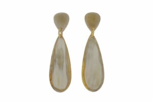 ORECCHINI STRIATI IN CORNO COD. 3946 A PLAIN
